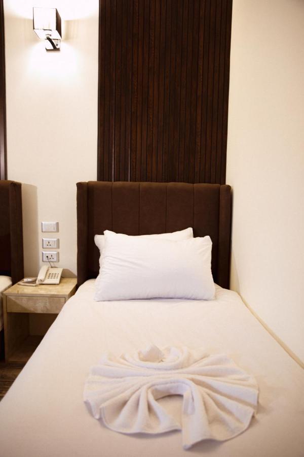 Tourist Palace Cairo Ngoại thất bức ảnh